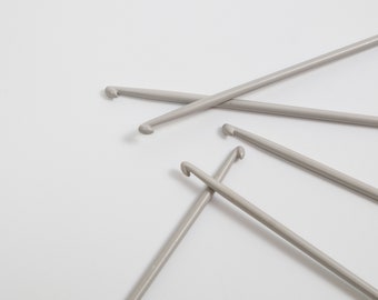 Knitting Needles with Hooks at the End - Traditional Portuguese Knitting 2.0 mm