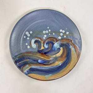 Hand-Painted Wave Ceramic Plate: Textured Glaze Art Dish (10-inch Diameter)