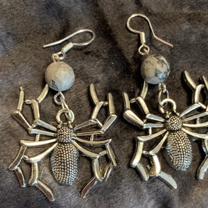 Spider Earrings, Halloween tarantula jewelry, creepy crawly earrings, spooky jewelry, statement arachnid earrings, wicked web spider earring