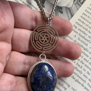 Hecate’s Wheel lapis lazuli pendant, Goddess Hecate Motif Necklace, Witchy Lapis lazuli Hekate Jewelry, lapis Hecate Strophalos Necklace