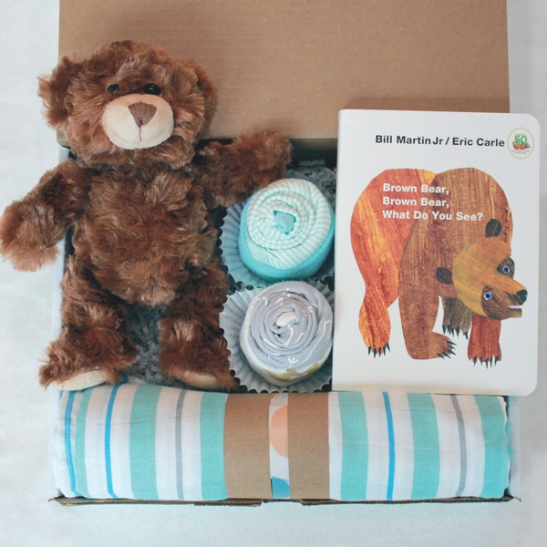 Brown Bear What Do You See Gift Box, Baby Shower Gift, Baby Boy Gift Basket, Newborn Gender Neutral Gift Basket, Teddy Bear, Baby Blanket