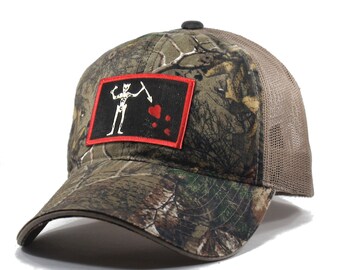 Homeland Tees Blackbeard Pirate Flag Realtree Camo Trucker Hat Men's Cap