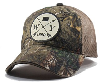 Homeland Tees Wyoming Arrow Hat - Realtree Camo Trucker Men's Cap