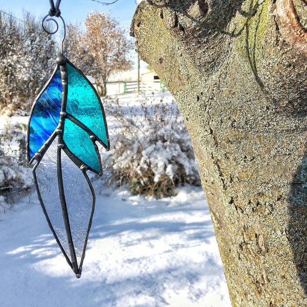 9" Stained Glass Feather Suncatcher Ornament with Blue and Teal Fremont, Teal Seedy and Clear Seedy Glass
