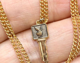 14K ヴィンテージ Playboy キー ペンダントトップ 2.41g公式刻印 Vintage 14k Yellow Gold Original Playboy Bunny Key Charm - Etsy