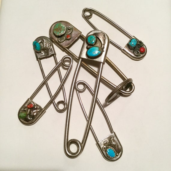 Green Turquoise safety pin, keychain. Blanket, ja… - image 4