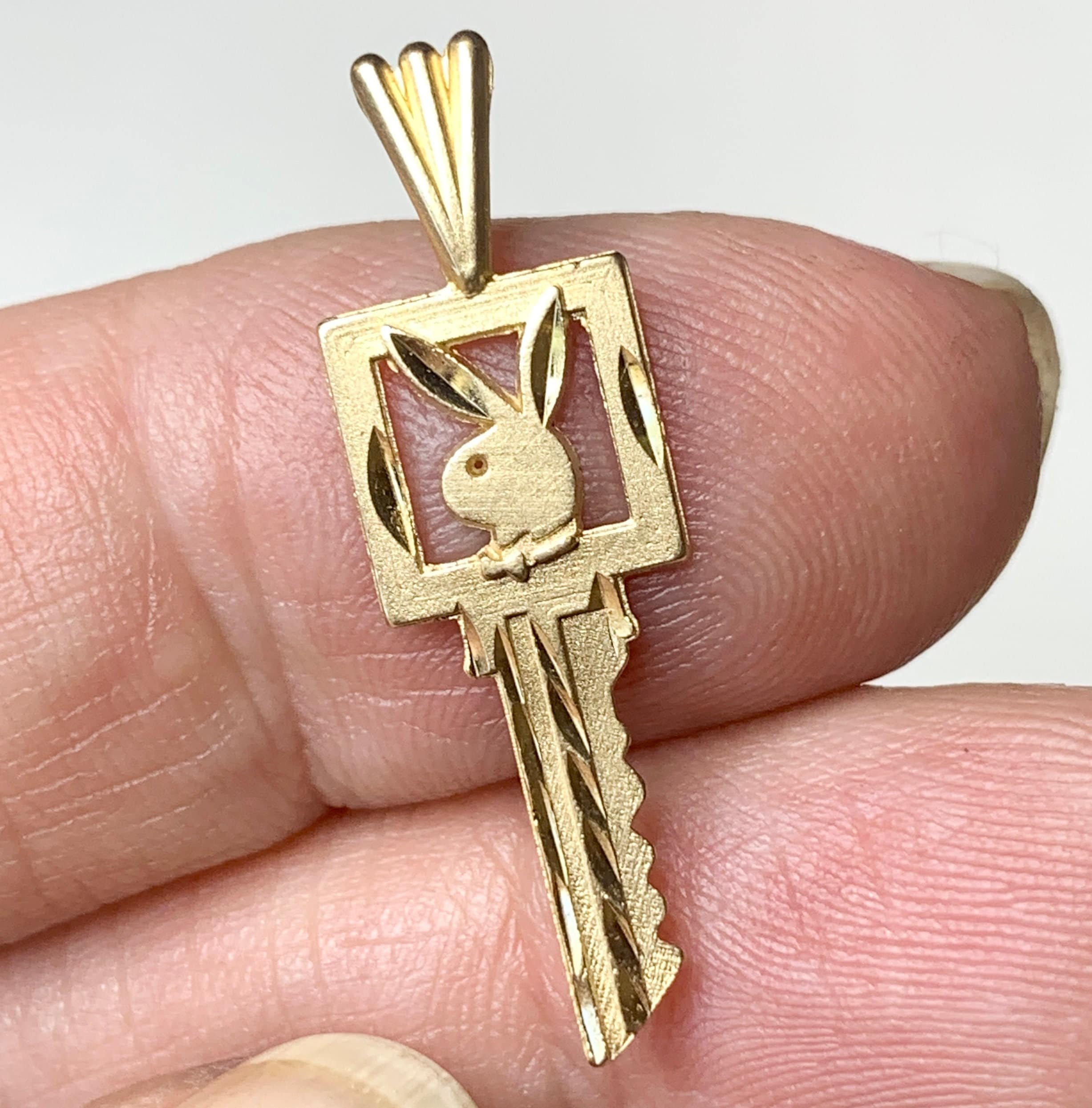 アクセサリー playboy pendant top 14k Estate 14K Gold Diamond Playboy Bunny Pendant 18” 2mm Figaro