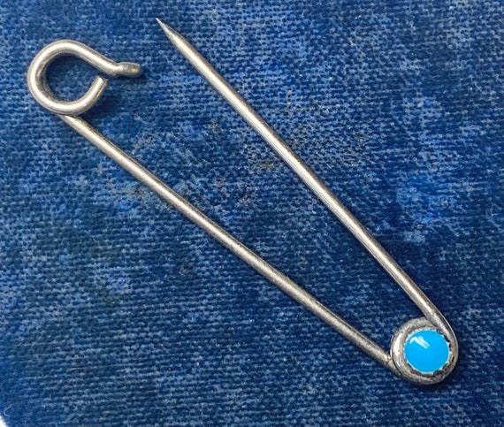 Sterling Silver safety pin Brooch. Scarf Jacket La