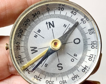 Vintage Compass with Glass Top, Open Dial, Hiking, Camping