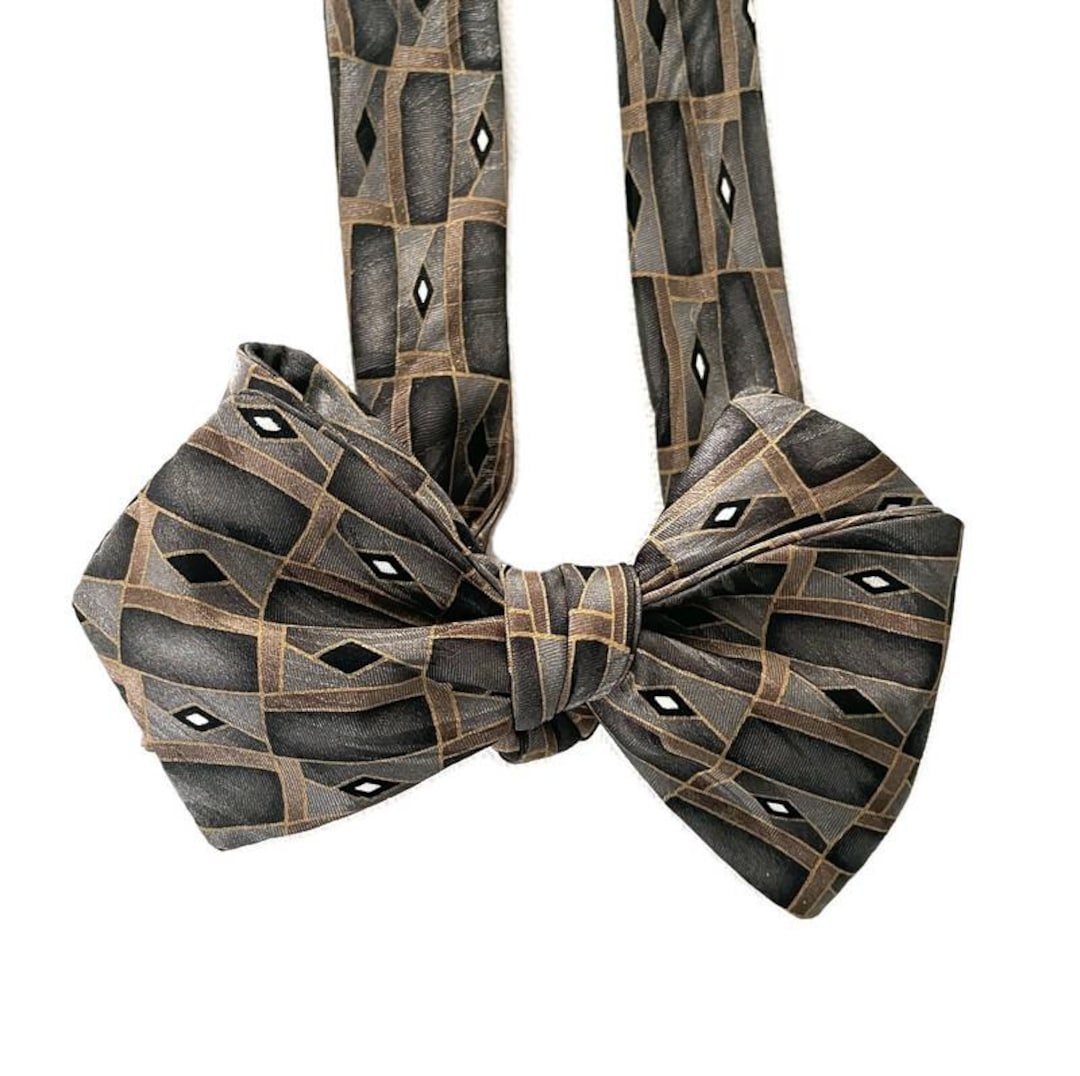 Silk Solid Bowtie