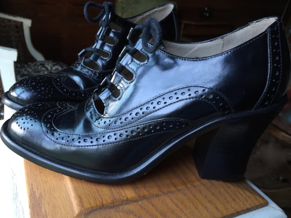 Lace- Up Heels Oxfords Black Leather Size 6 M Made