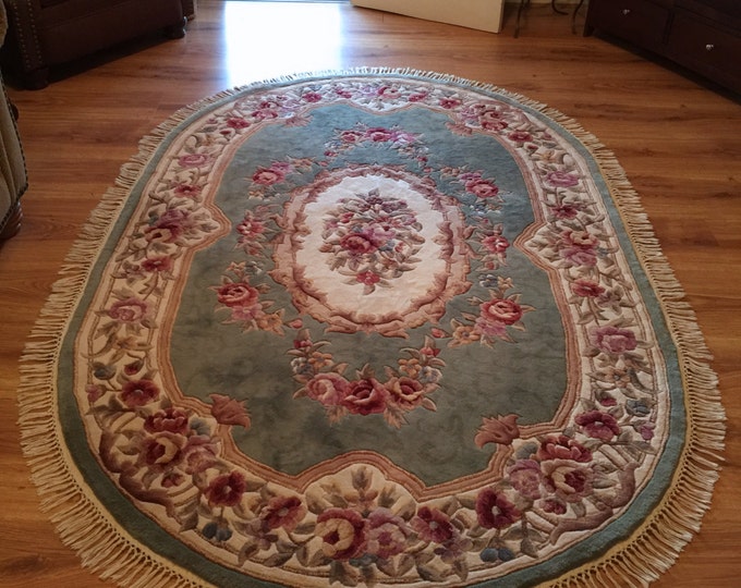 19th Century French Country Oval Rug Royal Palace Damask Aubusson. 8 FT