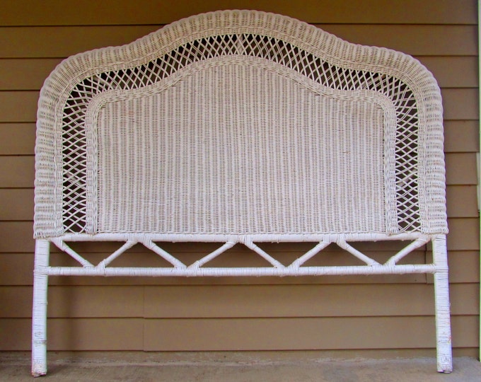 White Wicker Headboard Queen Size Victorian Design Shabby Cottage Chic