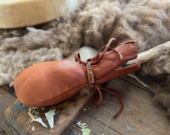 Baqueta de whisky, mazo de tambor, baqueta chamánica, baqueta de ceremonia, tambor de mano, baqueta