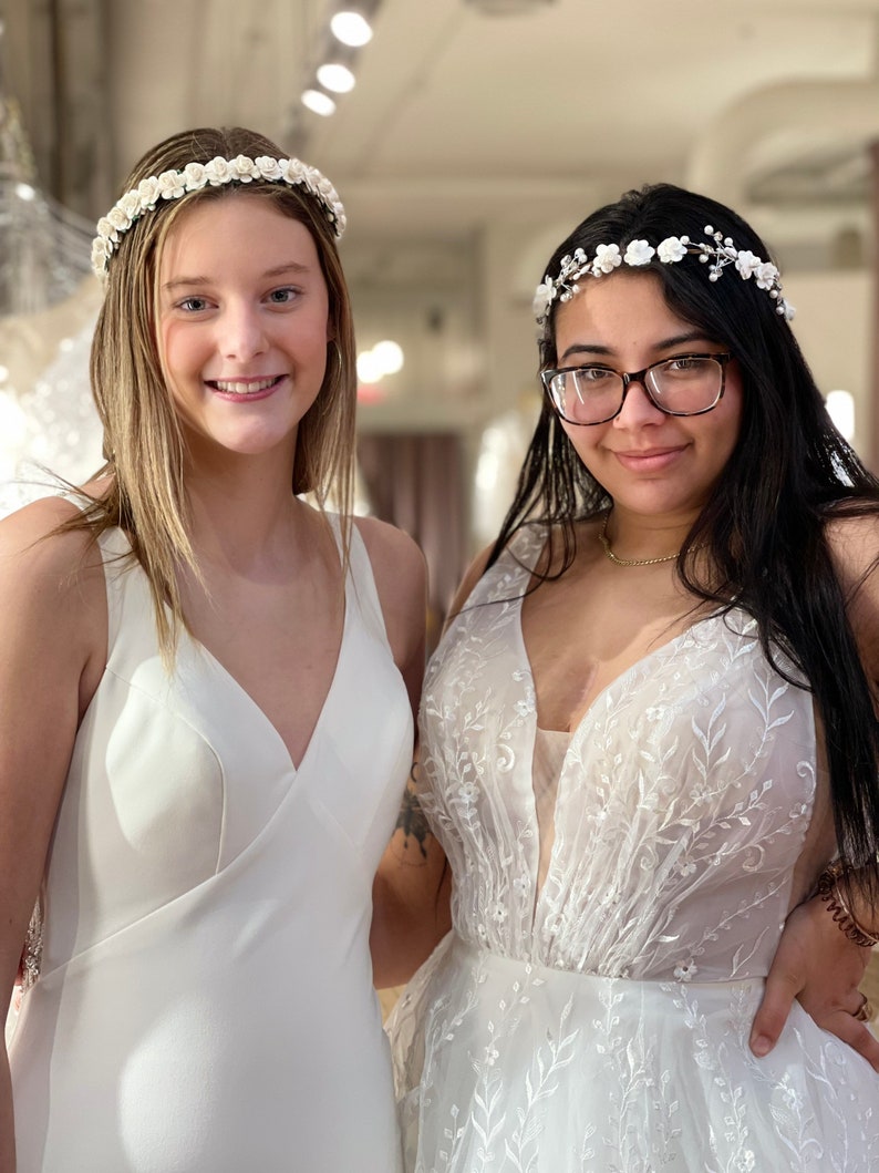 Handcrafted Small White Rose Flower Girl Crown, Pearl Bridal Tiara, Floral Wedding Hair Wreath, Crystal Headband, Vintage First Communion image 3