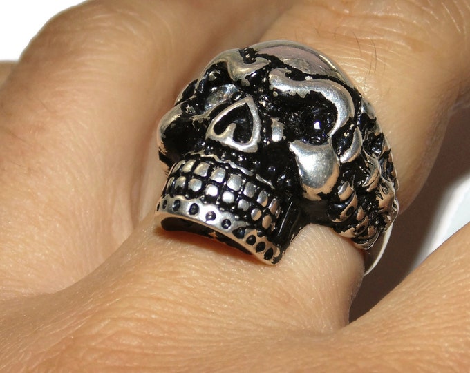 925 Vintage Estate Sterling Silver Ring Men's Rocker Biker Pirate Skull Signet Pinky Pinkie Ring White Red Eye Stone Size 8.5 Gift For Him