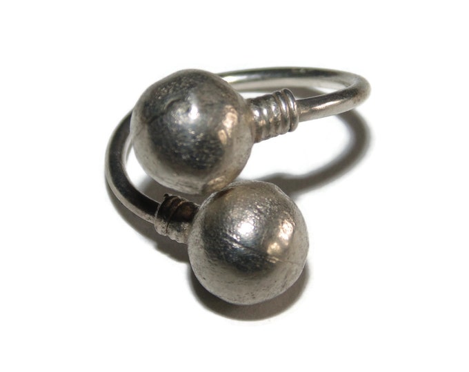 925 Vintage Estate Modernist Wrap Front Sterling Silver Ball Orb Sphere Statement Ring US Size 7 Jewelry Birthday Gift For Her