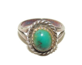 Vintage Sterling Silver Turquoise Ring: Artisan Southwest Jewelry