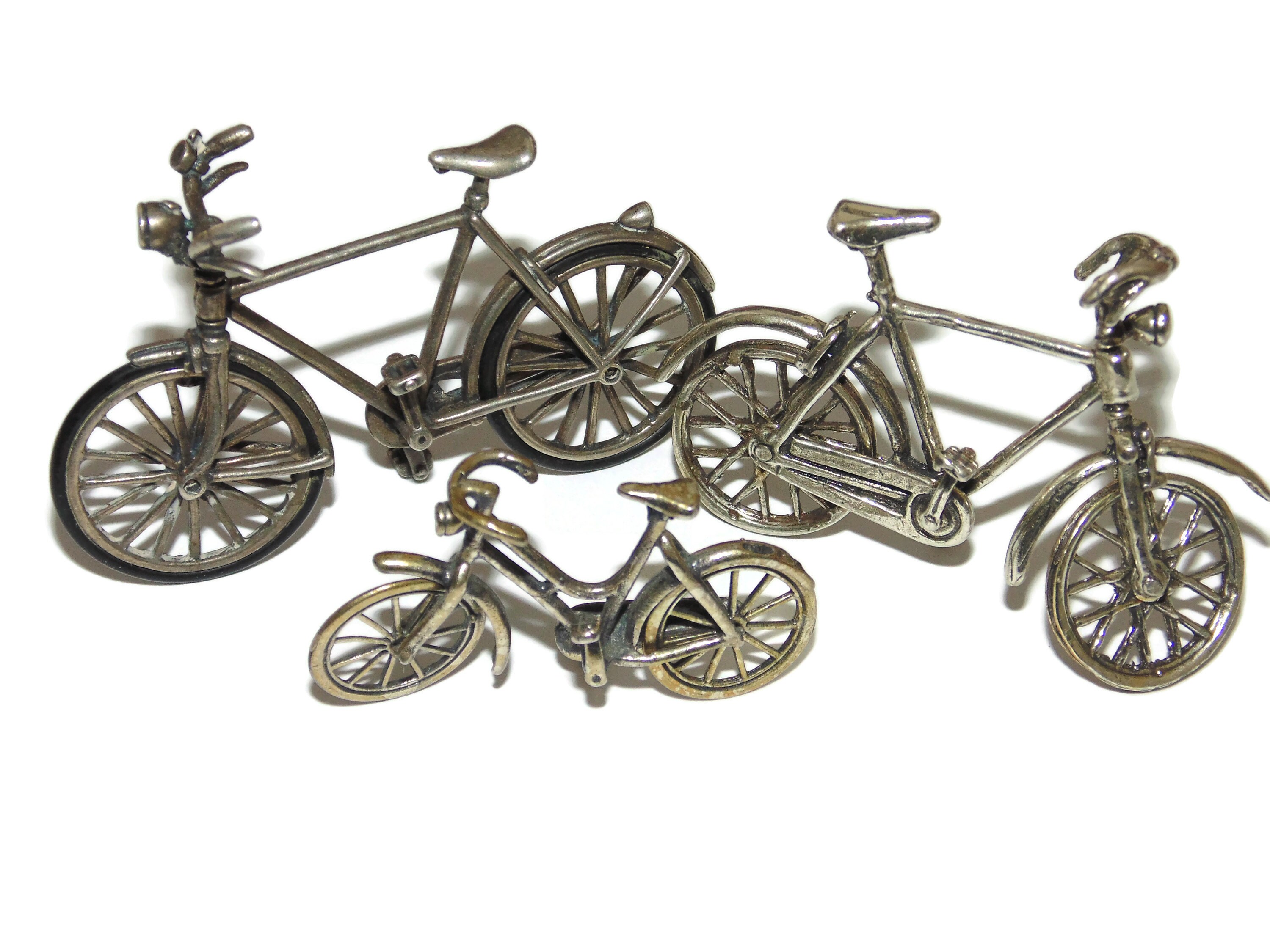 Stand alone online bicycle