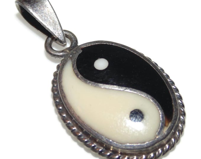 925 Yin Yang Pendant Sterling Silver Vintage Estate Black White Tao Jewelry Argent Jewellery Gift for Her Him