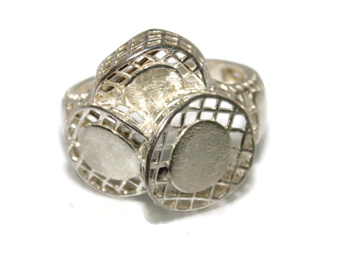 925 Vintage Estate Sterling Silver Ring Modernist Domed Mesh Web US Size 7.5 Artisan Circles Cut Out Disks Jewelry Birthday Gift For Her