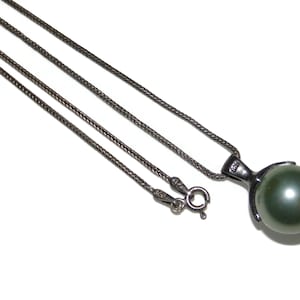 Vintage Sterling Silver Snake Chain Choker: Green Faux Pearl Pendant