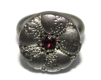 Vintage Sterling Silver Pink Stone Flower Ring - Modernist Artisan Jewelry, US Size 5.5