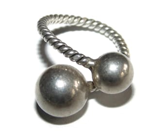 925 Vintage Estate Modernist Wrap Twist Shank Sterling Silver Small Ball Orb Sphere Statement Ring US Size 7 Jewelry Birthday Gift For Her