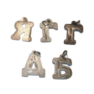 925 se vende por separado Vintage Estate Sterling Silver Charms Pequeños colgantes Letras cirílicas rusas Я Г Б Joyería Joyería Regalo para ella