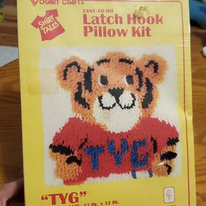 Vintage 1981 Vogart Latch Hook Rug Kit Shirt Tales TYG Style 9221 12 x 12 Tiger