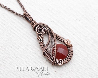 Red Carnelian Wire wrapped Pendant - Wire Wrapped jewelry handmade - boho Copper jewelry - earthy wire jewelry -small woven wire pendant