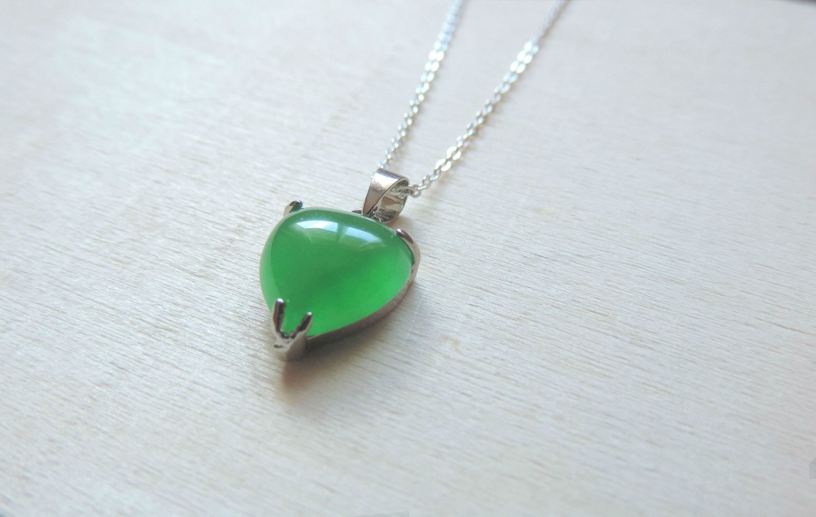 Chinese Green Jade Heart Necklace Heart in Emerald Green | Etsy