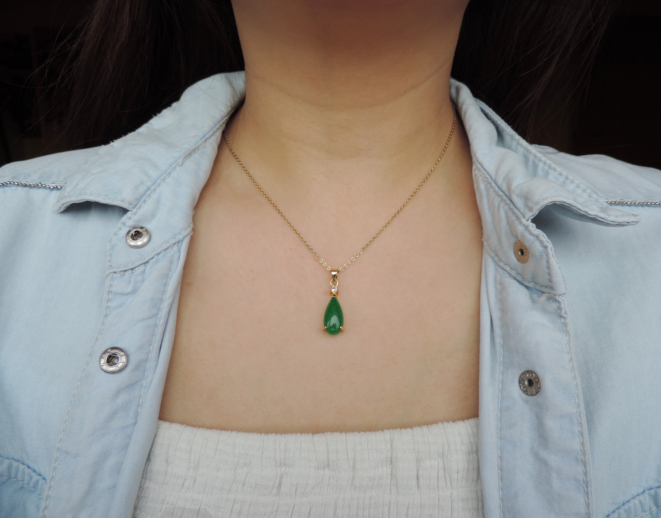 TEARDROP Chinese Green Jade Necklace 