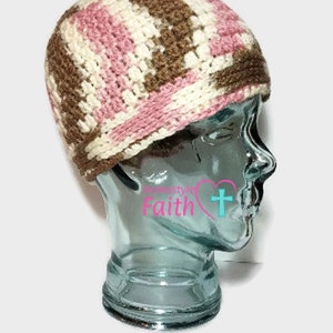 Women&#39;s Neopolitan crochet hat
