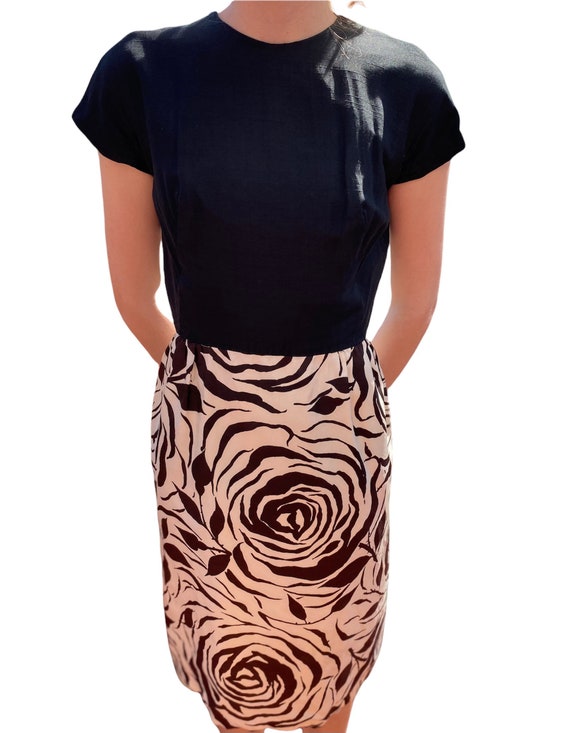 Vintage Mod Wiggle Dress - image 2