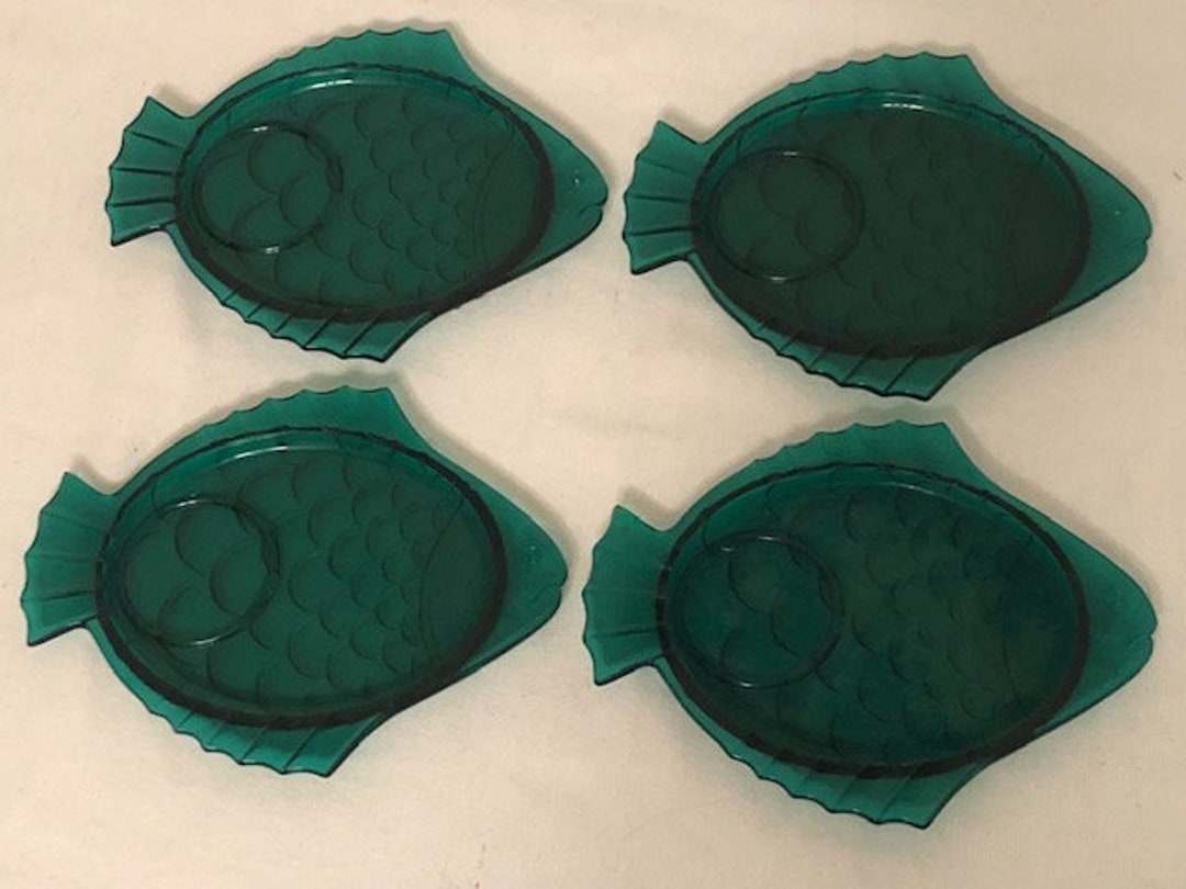 Vintage Glass Fish Plates Set of Four Retro Green Fish Shaped Etsy