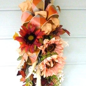 Sunflower door swag, Autumn Wreaths