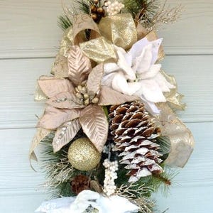Champagne und weißer Weihnachtsstern-Tür-Beutel, Feiertags-Türdekorationen