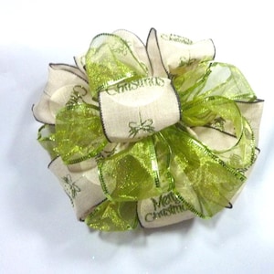 Green Merry Christmas wreath bow