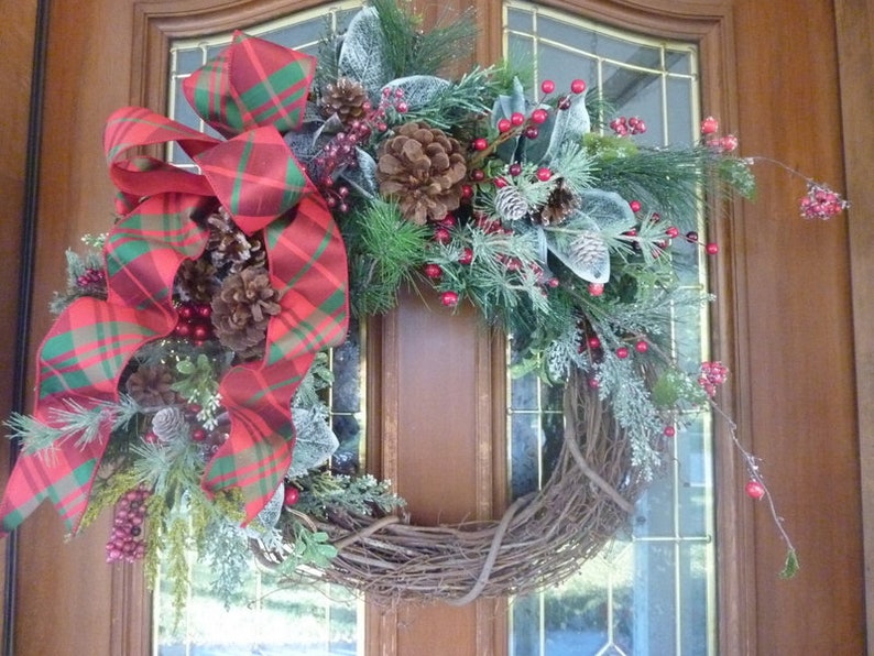 Christmas decorations Holiday Door Decor Christmas Decor Christmas Wreaths Christmas Wreath
