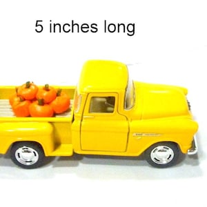 Farmhouse Truck, Yellow Diecast truck