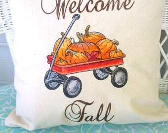 Federa per cuscino con zucca ricamata: design autunnale con carro rosso