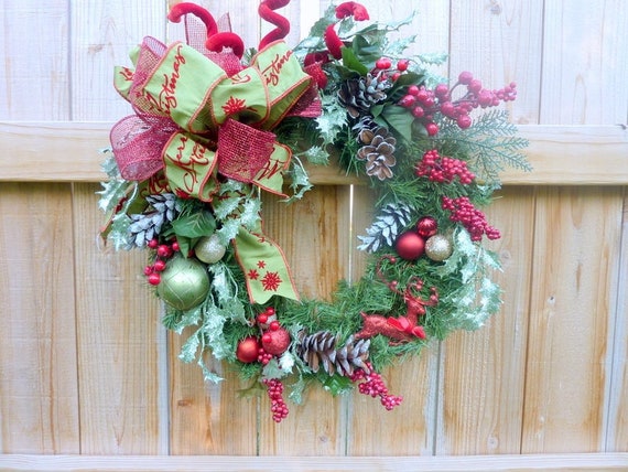 Red and green christmas wreath Clearance