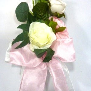 Fleurs d&#39;allée de mariage, décorations de banc de mariage