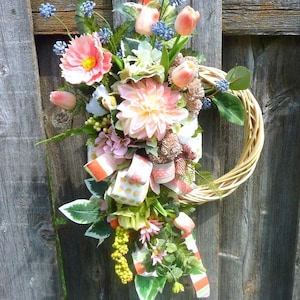 Couronne de porte d&#39;entrée, couronne d&#39;été, couronne de coquelicots pêche