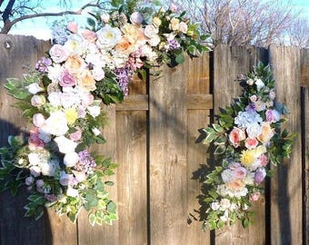 Pastelkleurige bruidsbloemen: zijden roos en pioenroos