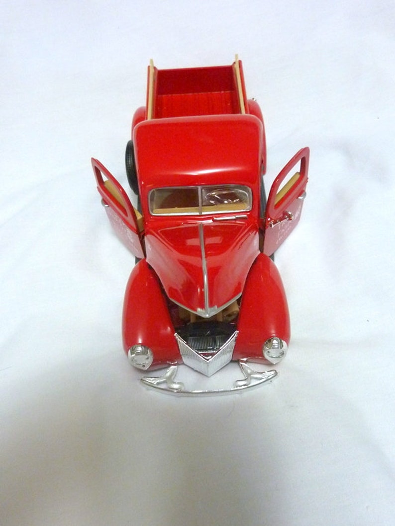 Farmhouse Truck 8 Inch Red Diecast Truck Decor Vintage Ford Etsy