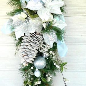 Blaue und weiße Poinsettia Tür Girlande, Weihnachten Tür Girlande