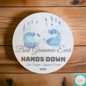 Wooden DIY Mother&#39;s Day & Father&#39;s Day Signs - Add your kids handprints with paint