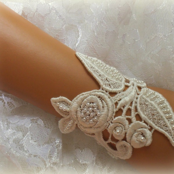 5 to 6.5 inch Light Ivory Lace Bridal Bracelet / Wedding Lace Bracelet / Bridal Wrist Cuff